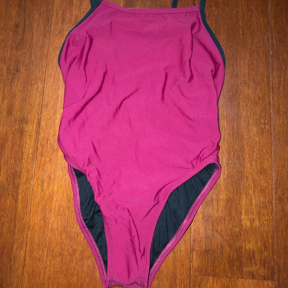brand new jolyn Tie back NWOT
